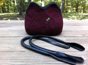 garter-stitch-red-jet-bag-2