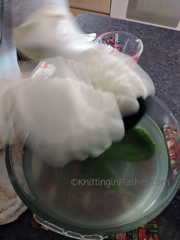 ls-mittens-felting-009